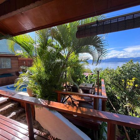 Naveria Heights Lodge Савусаву Екстериор снимка