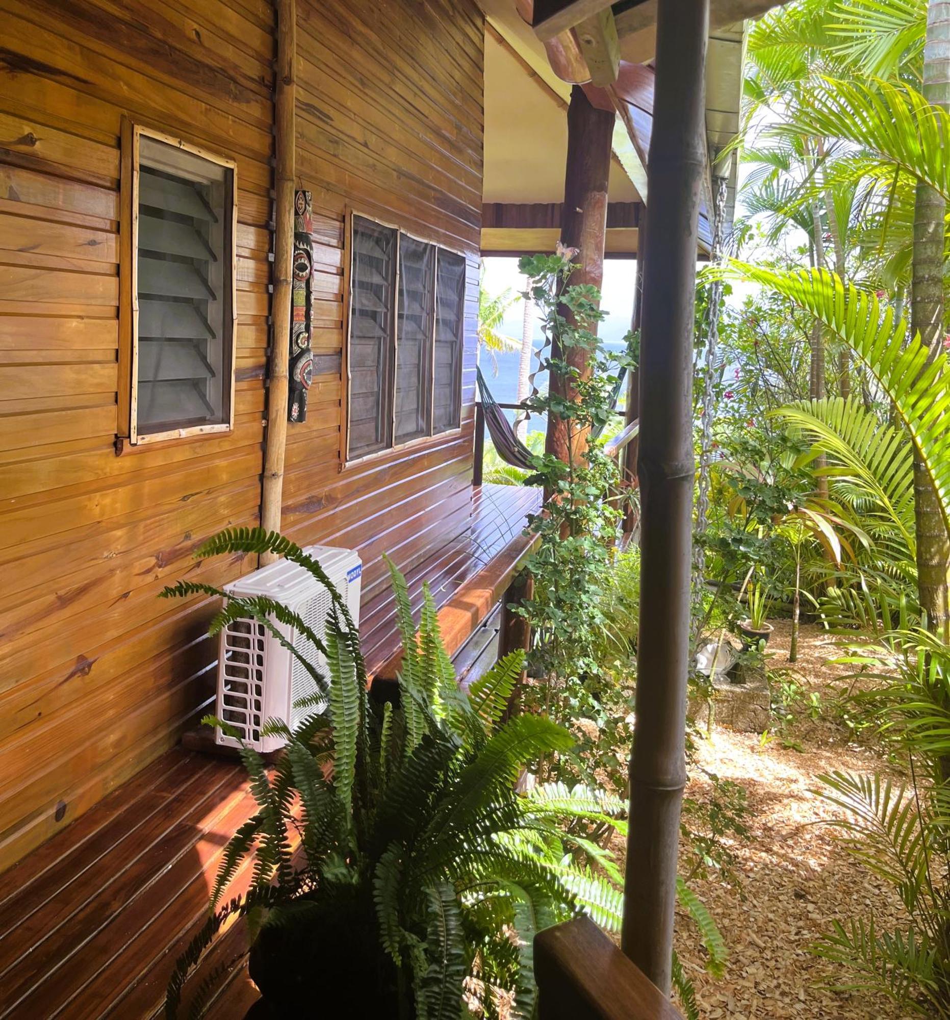 Naveria Heights Lodge Савусаву Екстериор снимка
