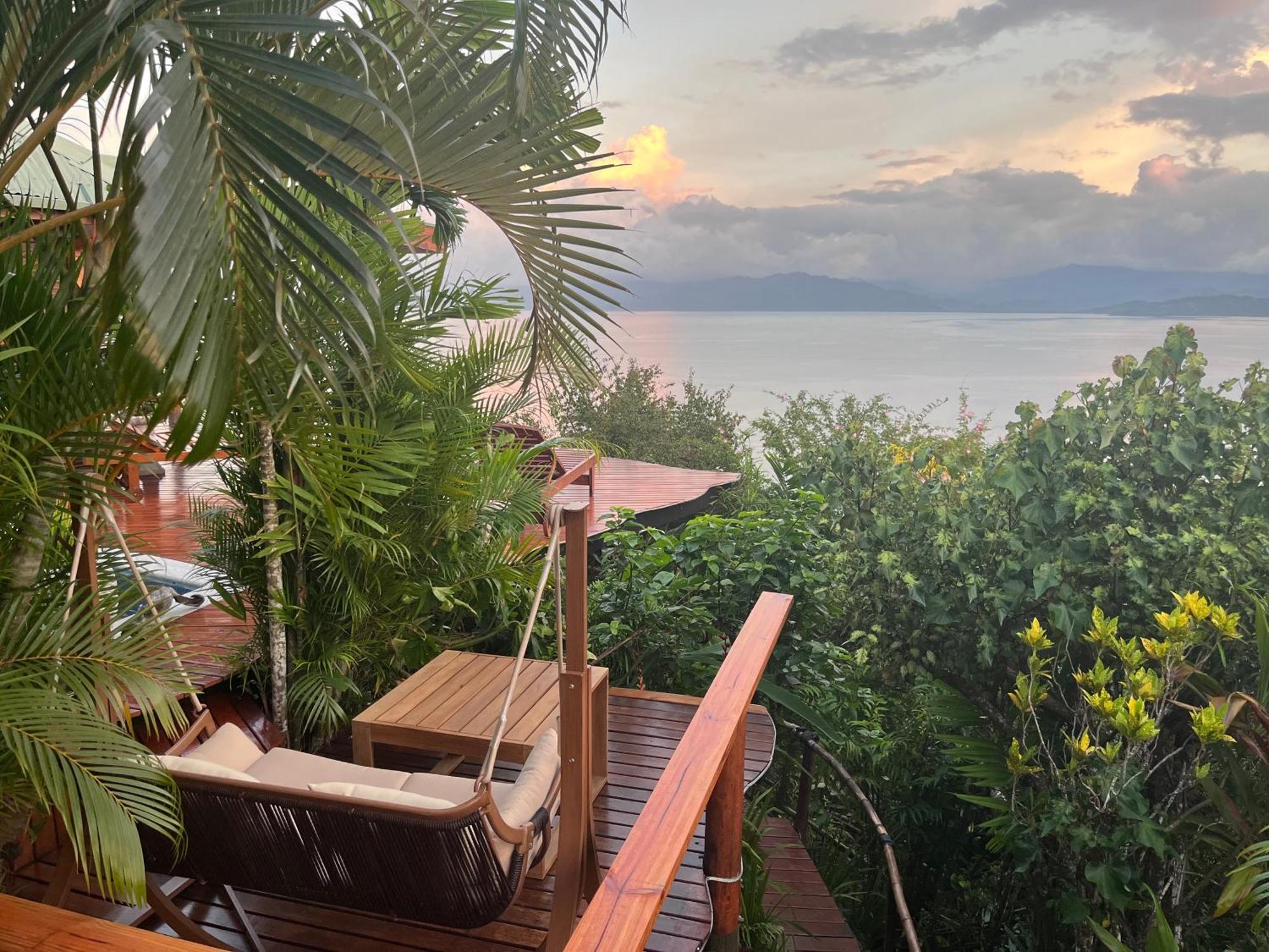 Naveria Heights Lodge Савусаву Екстериор снимка