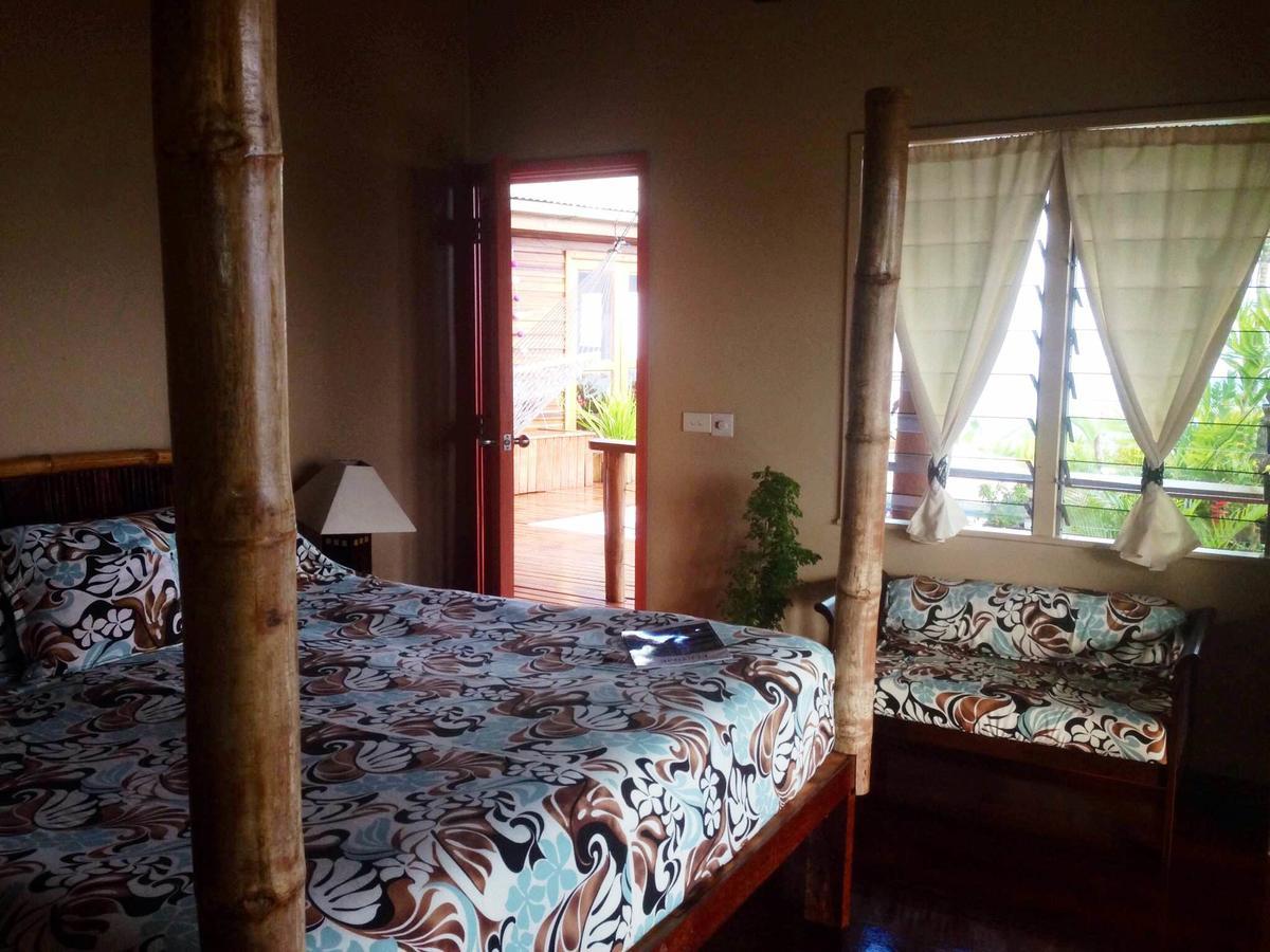 Naveria Heights Lodge Савусаву Екстериор снимка